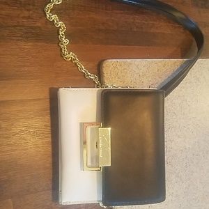 Ivanka Trump purse (Price firm)